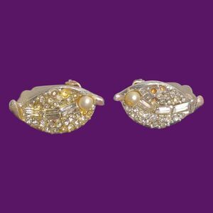 Vintage Rhinestone Leaf Flower Petal Silver Tone Faux Pearl Clip On Earrings